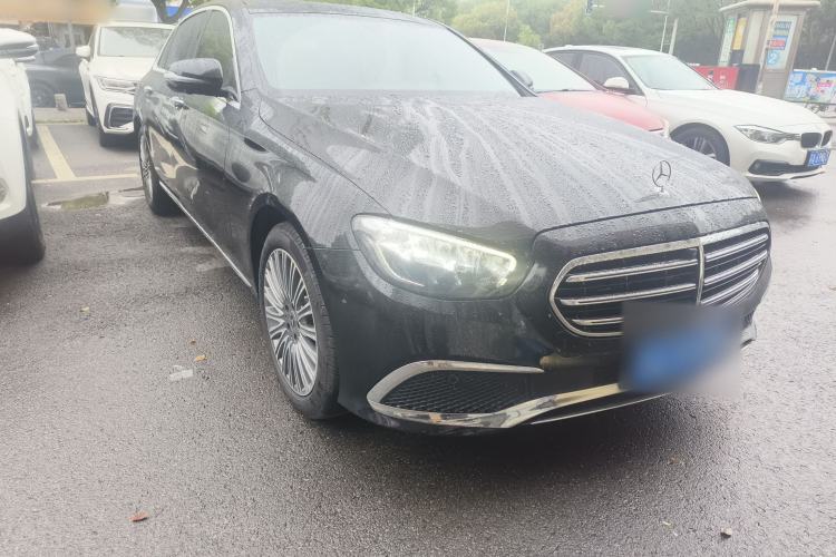 Used Mercedes-Benz E-Class 2022 Updated E 300 L Stylish Edition Front Right 45 Deg