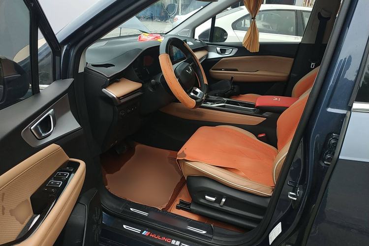 Used Wuling Jiachen 2022 1.5T CVT Deluxe Flagship Edition
