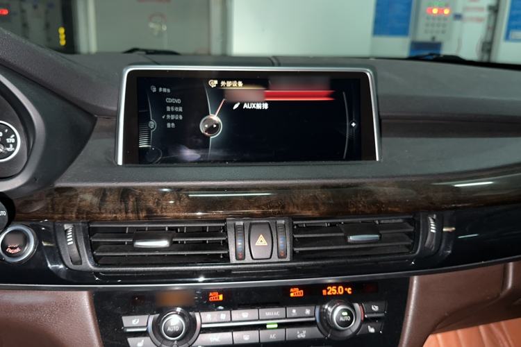 Used BMW X5 2014 xDrive35i Leading Model Audio And AC Panel