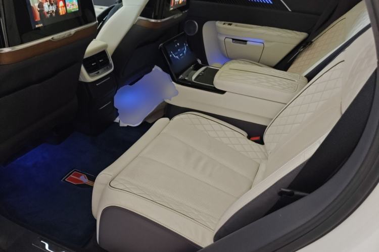 Used Hongqi E-HS9 2022 660 km Range Flagship Edition Four Seats
