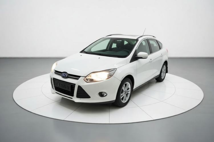 Used Ford Focus 2012 Sedan 1.6L Automatic Fashion Edition Front Left 45 Deg