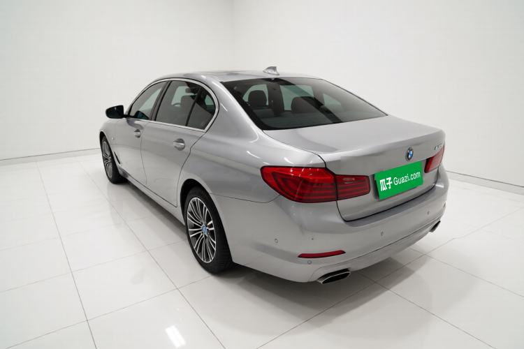 Used BMW 5 Series 2018 Facelifted 530Li Luxury Edition Premium Package Exterior 3