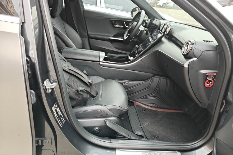 Used Mercedes-Benz C-Class 2023 Second Facelift C 260 L Sport Edition Right Front Seat