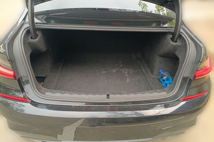 Used BMW 3 Series 2020 320Li M Sport Package Trunk