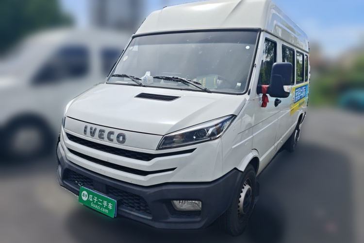 Used Iveco Daily A37M1 multipurpose passenger vehicle, 2.5T, manual transmission, medium wheelbase, medium roof, single rear tire Guazi used car, China used car export, Used car for sale, Used cars, Cheapest cars for sale