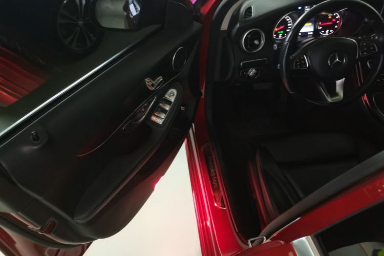 Used Mercedes-Benz C-Class 2017 C 200 station wagon