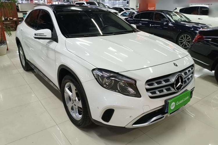 Used Mercedes-Benz GLA 2018 GLA 200 Sport Edition Front Right 45 Deg