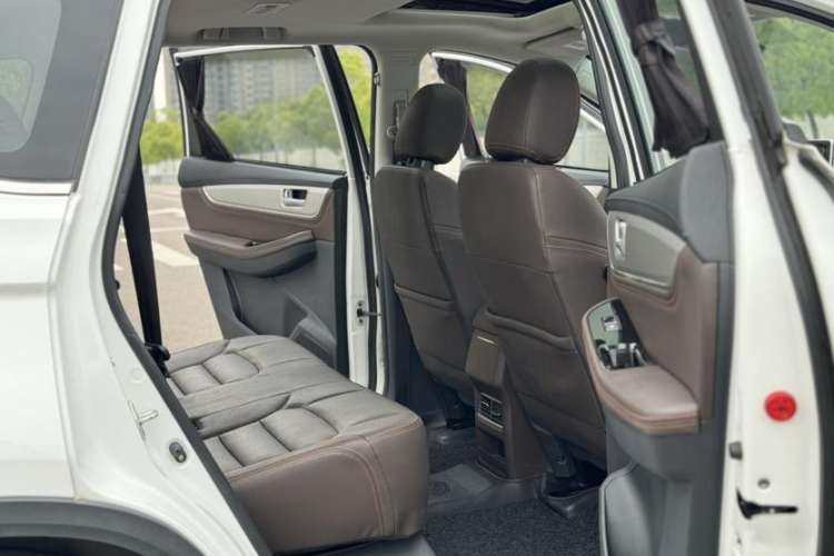 Used FORTHING Joyear X5 2017 1.6L CVT Luxury Model
