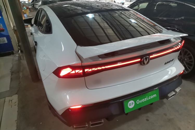 Used CHANGAN UNI-V 2024 1.5T Prestige Sport Edition
