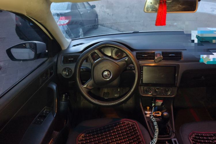 Used Volkswagen Santana 2016 1.4L Manual Fashion Edition
