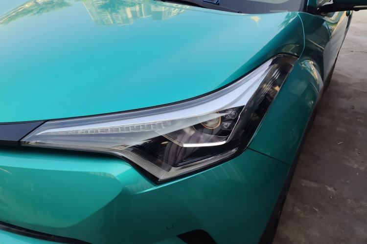 Used Toyota C-HR 2018 2.0L Luxury Edition China V Standard