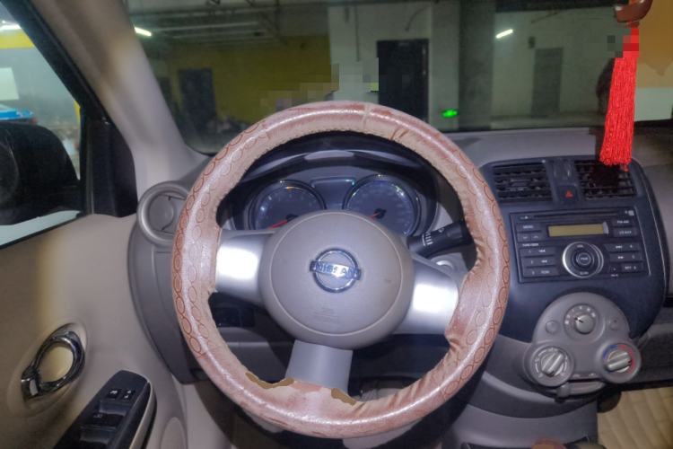 Used Nissan Sunny 2011 1.5XL CVT Luxury Edition Steering Wheel
