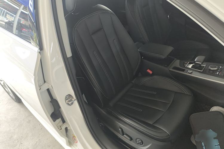 Used Audi A4L 2019 40 TFSI Ambition China VI