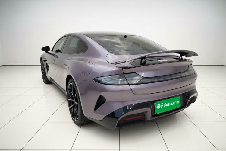 Used Xiaomi Auto SU7 2024 Four-Wheel Drive Ultra-Long Range Advanced Intelligent Driving Max Edition Exterior 3