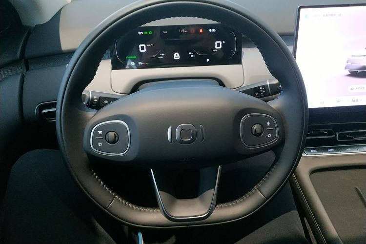 Used CHANGAN NEVO Q05 2026 Model 405Air Steering Wheel