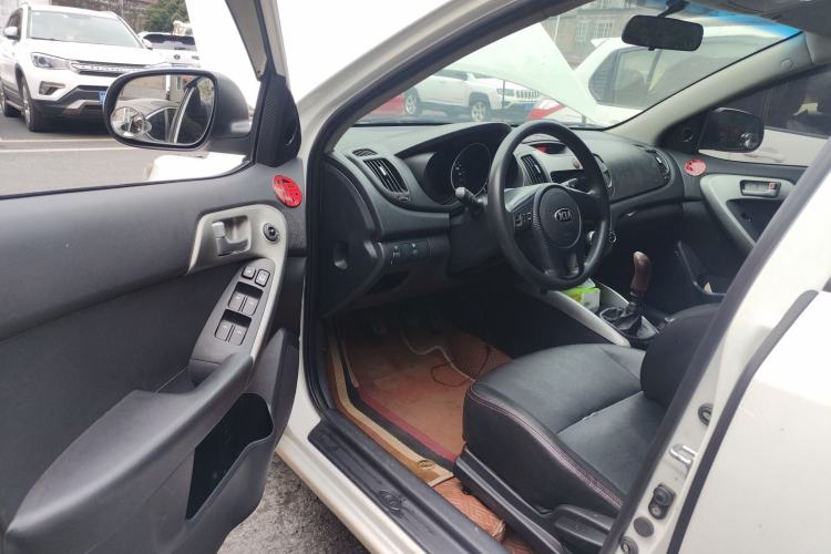 Used Kia Forte 2014 1.6L MT GL