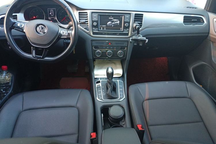 Used Volkswagen Golf Sportsvan 2019 280TSI Automatic Trendy Edition China V Standard Center Console