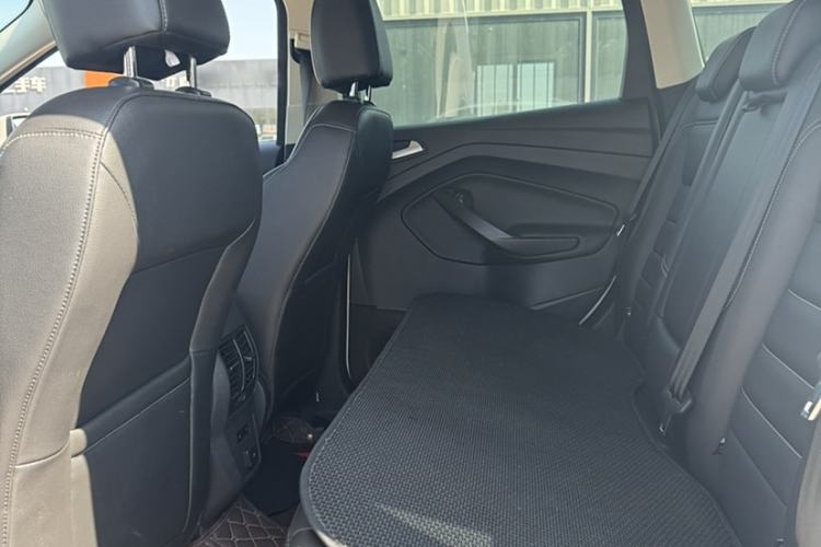 Used Ford Kuga 2019 EcoBoost 180 Two-Wheel-Drive Platinum Edition China VI Standard