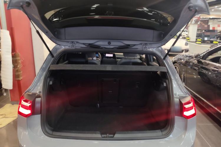 Used Volkswagen Golf 2024 280TSI DSG R-Line 50th Anniversary Edition Trunk