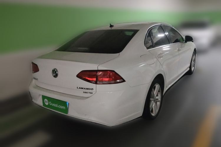 Used Volkswagen Lamando 2017 280TSI DSG Comfort Edition
