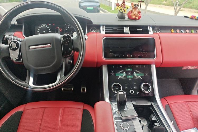 Used Land Rover Range Sport 2022 3.0 L6 YAO Black Edition Interior 2