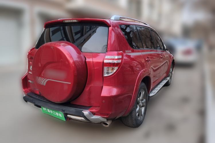 Used Toyota RAV4 2012 Luxurious Edition 2.0L Automatic All-Wheel Drive
