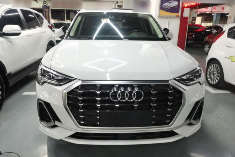 Used Audi Q3 2020 40 TFSI Fashion Dynamic Model
