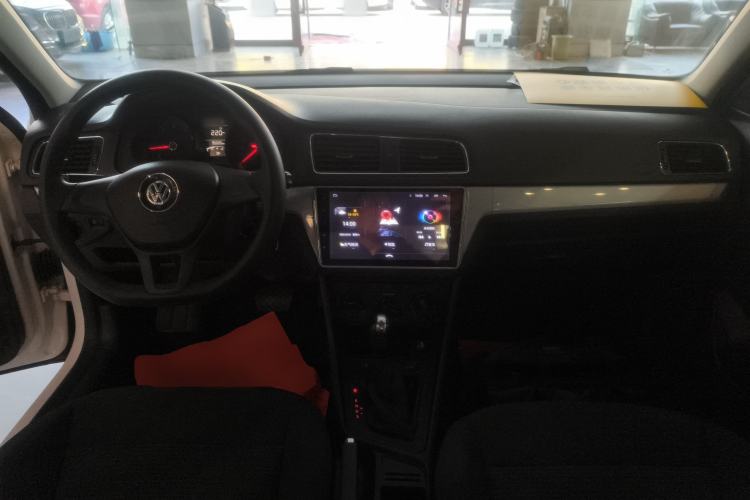 Used Volkswagen Lavida 2015 1.6L Automatic Fashion Edition
