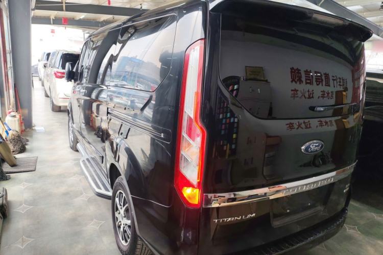 Used Ford Tourneo Custom 2017 2.0T Automatic Business Class Version
