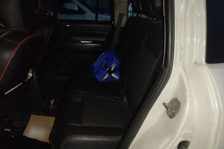 Used Jeep Compass 2014 Revised Version 2.4L Four-Wheel Drive Comfort Edition Left Rear Seat