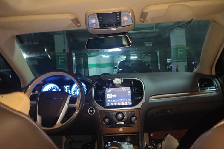 Used Chrysler 300C 2014 3.0L Excellence Edition