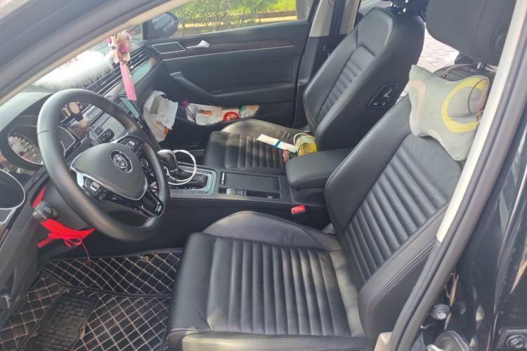 Used Volkswagen Magotan 2019 330TSI DSG Leading Model China VI Standard
