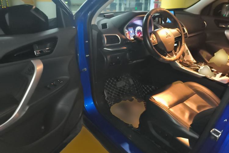 Used Mitsubishi Eclipse Cross 2019 1.5T CVT Two-Wheel Drive Dream Edition China VI Standard
