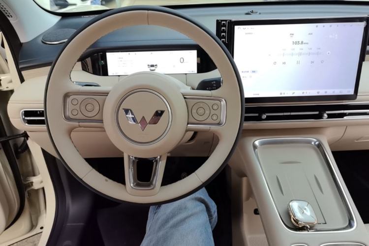 Used Wuling Bingo S 2025 Model 325km Deluxe Edition
