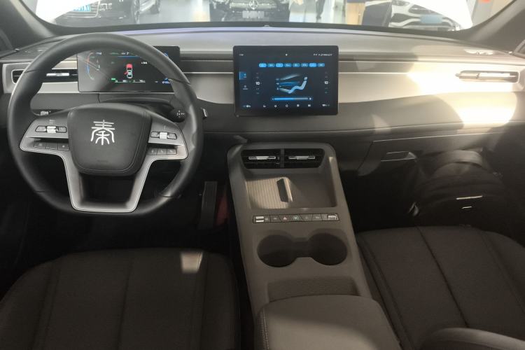 Used BYD Qin PLUS  Center Console