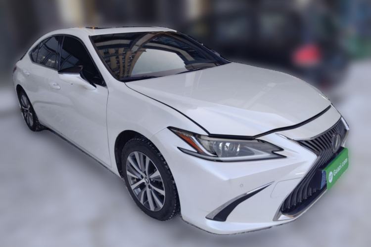 Used Lexus ES 2021 200 Excellence Edition
