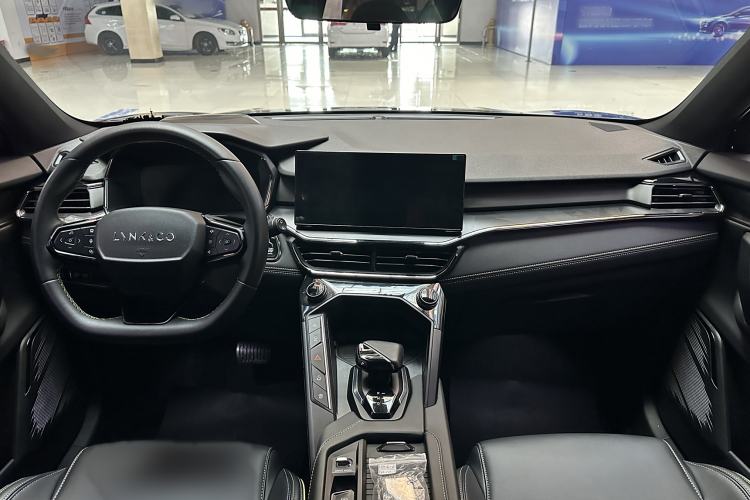 Used Lynk & Co 06 EM-P 2023 1.5T Remix PHEV Hero