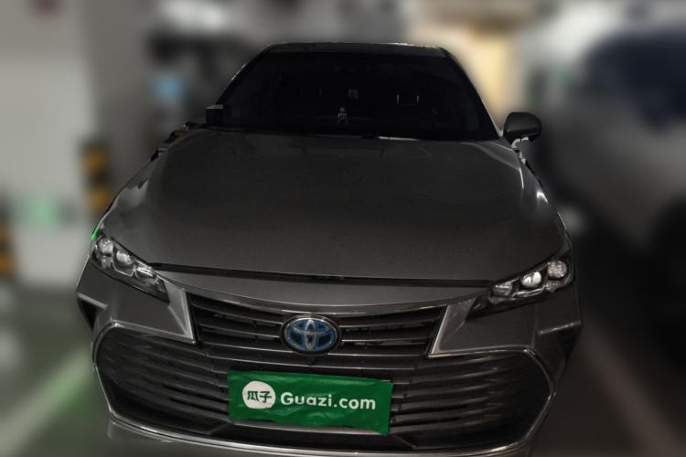 Used Toyota Avalon 2019 Dual-Engine 2.5L Luxury Edition China VI Standard