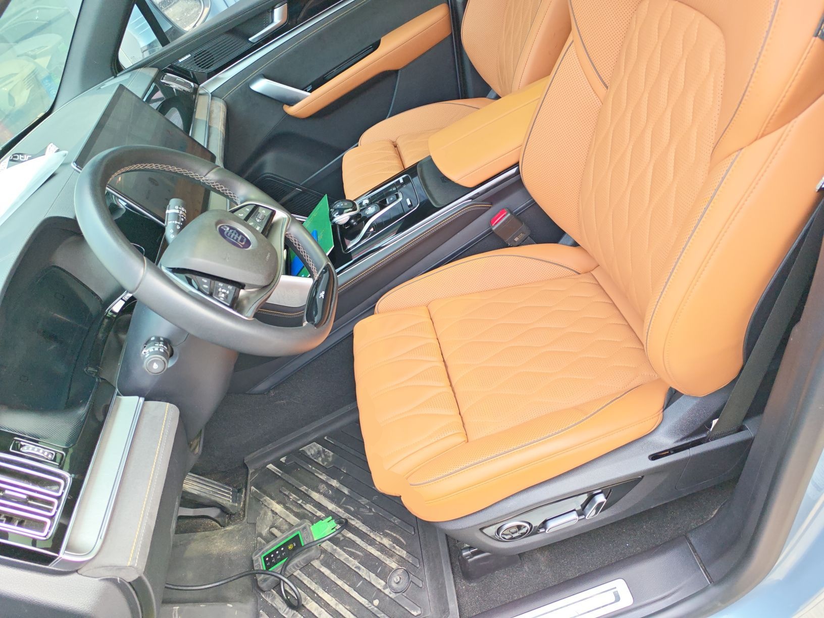 Переднее сиденье в автомобиле