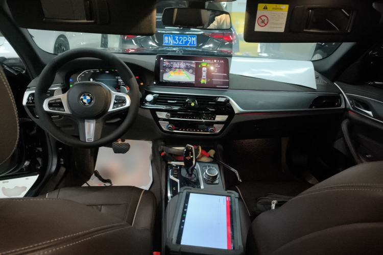 Used BMW 5 Series 2022 Restyled 530Li Leading Edition M Sport Package
