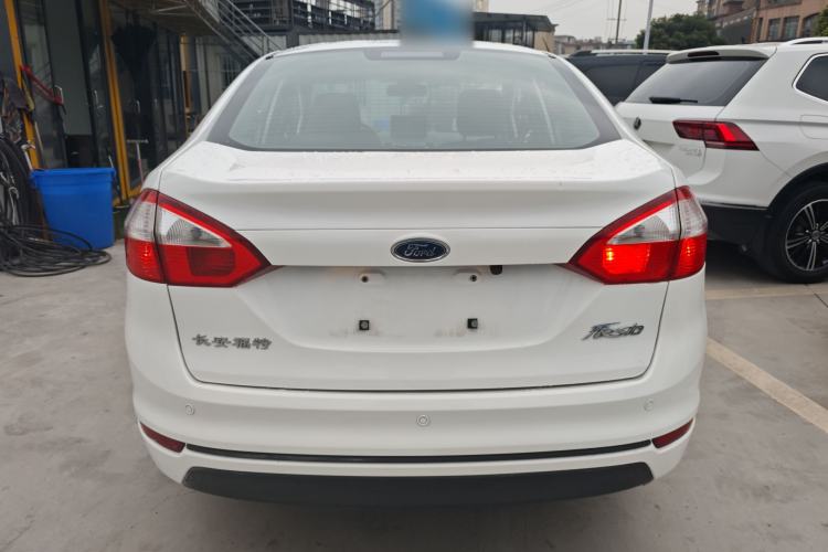 Used Ford Fiesta 2013 Sedan 1.5L Manual Fashion Edition