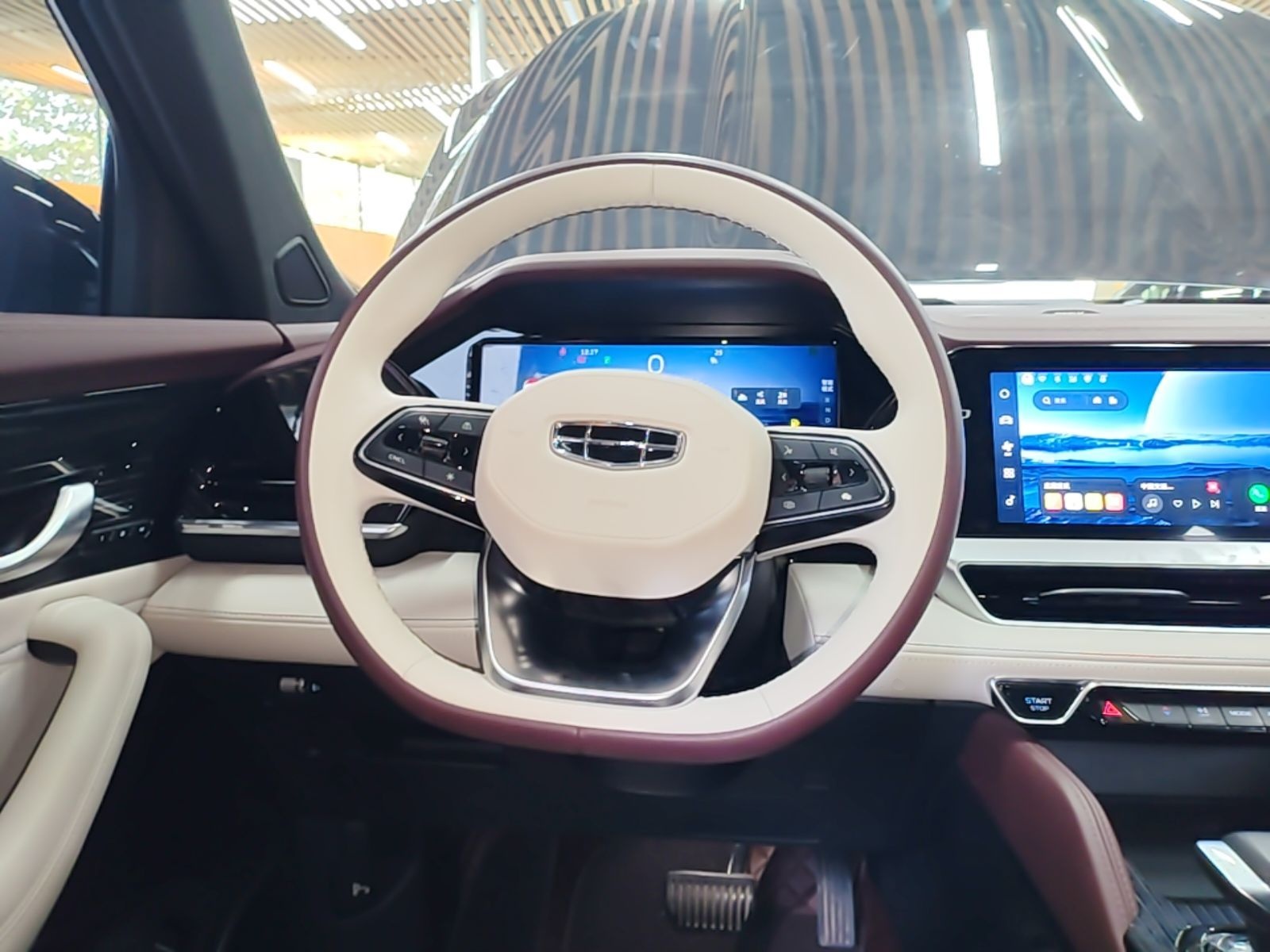 Geely Auto Monjaro L 2021 2.0TD DCT EVO Two-Wheel Drive Prestige Version — снимка 13