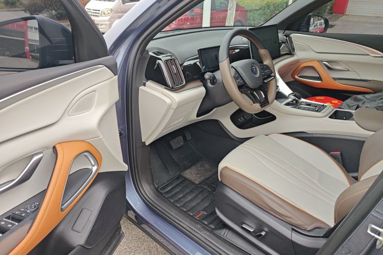 Used BYD Song Pro New Energy 2023 Champion Edition DM-i 110KM Beyond Model Driver Seat