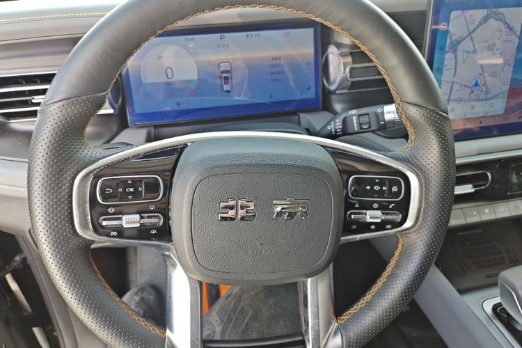 Used BAIC Off-Road BJ40 2024 2.0T All-New Urban Hunter Edition Ultimate Version
