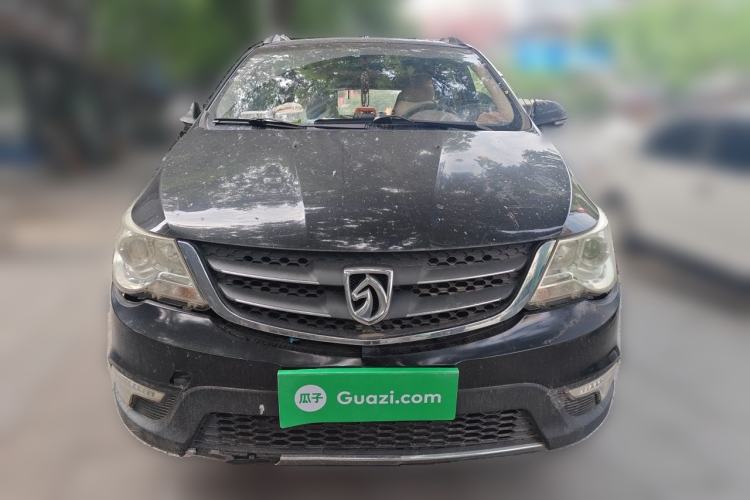 Used Baojun 730 2014 1.5L manual Comfort version 7 seats