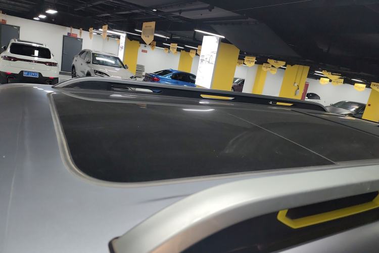 Used JETOUR Traveler 2023 2.0T All-Wheel-Drive CrossPRO Roof