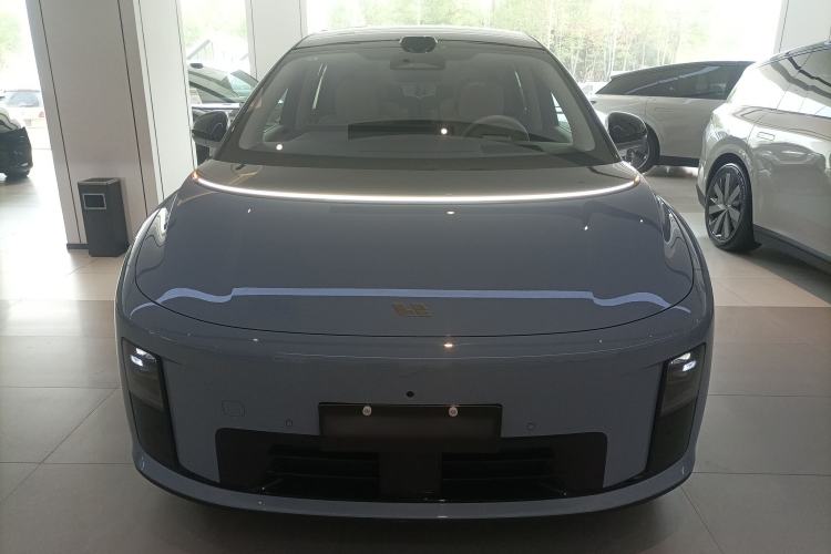 Used Li Auto i8 2025 Model Standard Version Front