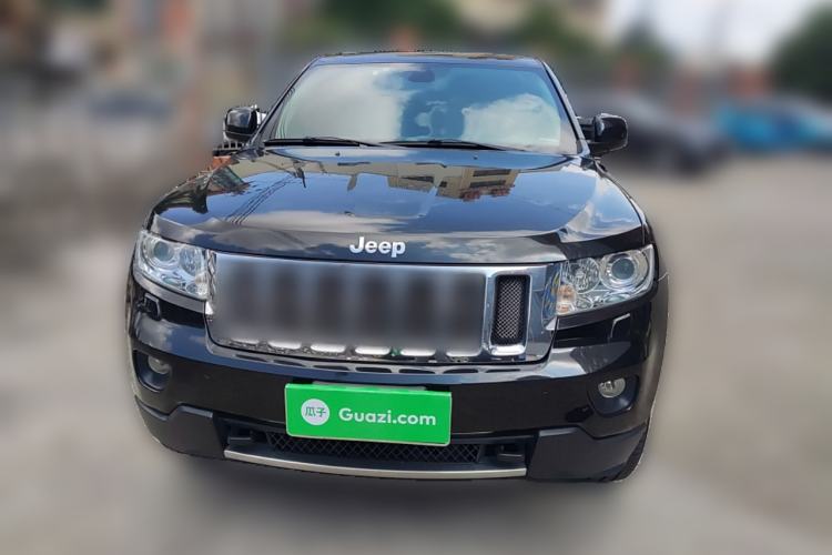 Used Jeep Grand Cherokee 2011 Revised Version 3.6L Comfort Edition

