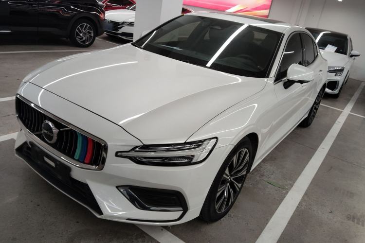 Used Volvo S60 2023 B4 Zhiyuan Luxury Edition