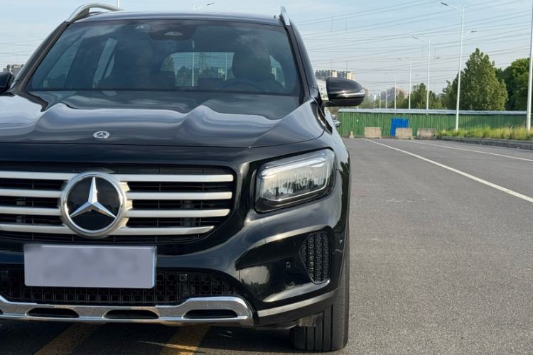 Used Mercedes-Benz GLB 2024 GLB 220 Dynamic Edition Exterior 4